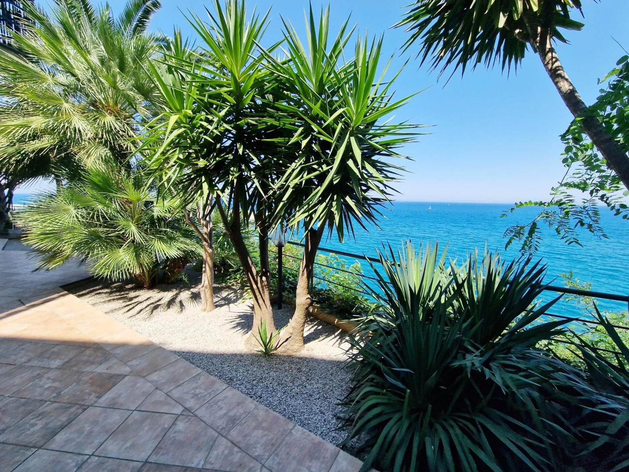 Villa Anita Apartments Capo dʼOrlando Eksteriør bilde